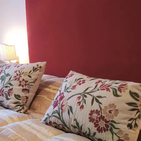 Mama Babylon Konukevi 3*