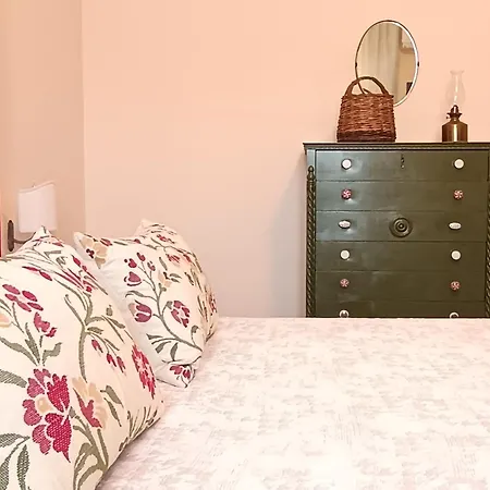 Mama Babylon Konukevi