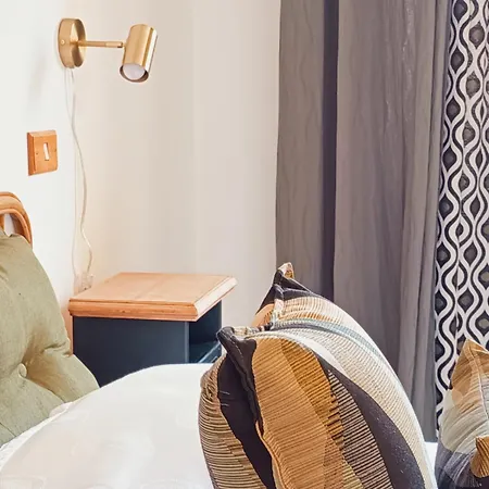 Mama Babylon Konukevi 3*